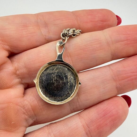 6.5" Vintage "Kitchen" charm bracelet in silver tone metal! - Picture 11 of 11